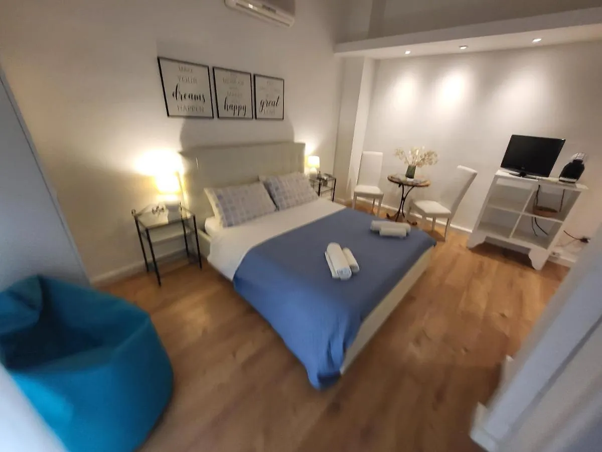 Living Cagliari Marina Bed & Breakfast Italy