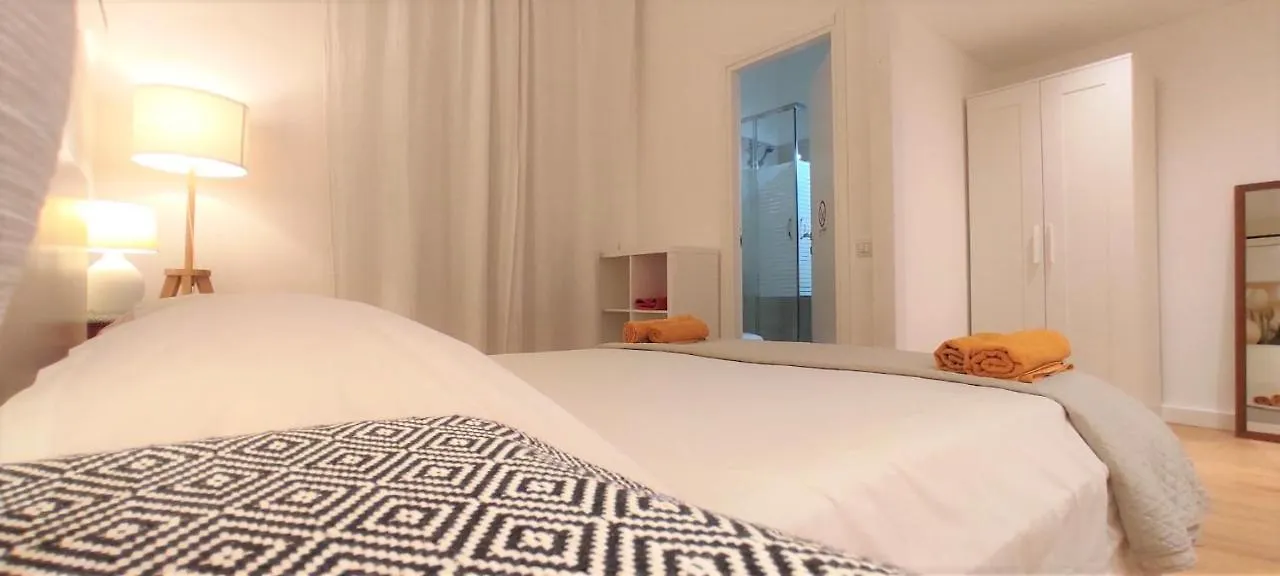 Living Cagliari Marina Bed & Breakfast